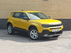 Special solid snow white New 2025 Jeep Avenger Altitude SUV | £21,998 (Fair price)