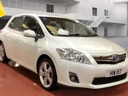 Used 2011 Toyota Auris Hybrid | £7,495 (Good price)