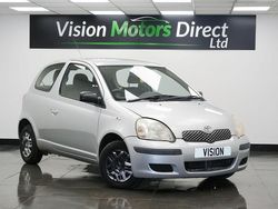 Silver Used 2004 Toyota Yaris T2 Hatchback | £1,240 (Good price)