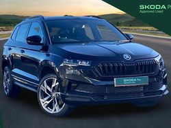 Black magic pearl effect Used 2025 Skoda Karoq SportLine SUV | £28,143 (Fair price)