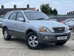 Silver Used 2009 Kia Sorento SUV | £1,788 (Fair price)