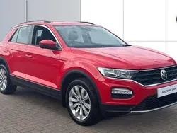 Red Used 2018 VW T-Roc SE SUV | £11,463 (Fair price)