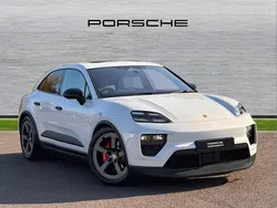 Grey New 2025 Porsche Macan SUV | £78,990 (A bit pricey)