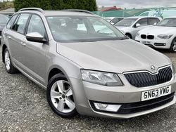 Beige Used 2013 Skoda Octavia SE Estate | £2,995 (Good price)