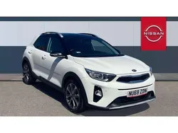 White Used 2019 Kia Stonic 4 SUV | £11,299 (Fair price)