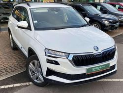 White Used 2025 Skoda Karoq SE Drive SUV | £22,395 (Fair price)