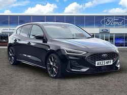 Black Used 2023 Ford Focus ST Hatchback | £24,595 (Fair price)