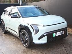 Used 2025 Kia EV3 GT-Line SUV | £29,995 (Fair price)