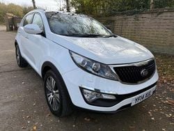White Used 2014 Kia Sportage SUV | £5,495 (Fair price)