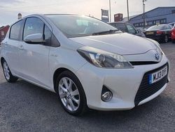 Used 2013 Toyota Yaris Hybrid | £8,995 (Expensive)