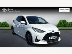 White Used 2023 Toyota Yaris Hybrid Design Hatchback | £18,099 (Fair price)