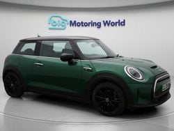 Green Used 2022 Mini Cooper SE Hatch Hatchback | £15,314 (Fair price)