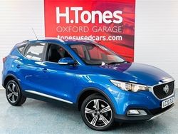 Blue Used 2020 MG ZS Exclusive Sedan | £12,895 (Fair price)