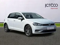 Silver Used 2018 VW Golf VII SE Hatchback | £12,857 (Fair price)
