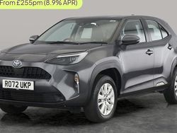 Used 2025 Toyota Yaris Hybrid Estate | £17,565 (Super price)