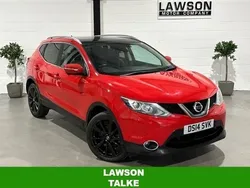 Red Used 2014 Nissan Qashqai S SUV | £8,490 (Fair price)
