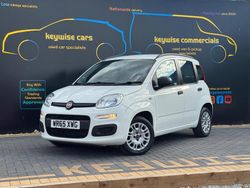 White Used 2015 Fiat Panda Easy Hatchback | £5,490 (Fair price)