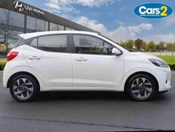 White New 2025 Hyundai i10 Advanced Hatchback | £15,750 (Fair price)