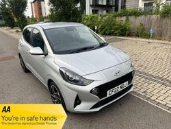 Silver Used 2022 Hyundai i10 Premium Hatchback | £10,780 (Fair price)