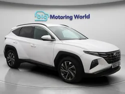 White Used 2022 Hyundai Tucson Premium SUV | £19,750 (Fair price)