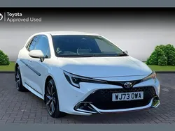 Pure white Used 2023 Toyota Corolla Hatchback | £22,990 (Fair price)