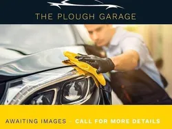 Black Used 2018 VW Golf VII R Estate | £17,995 (Fair price)