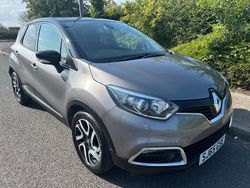 Oyster grey Used 2015 Renault Captur Dynamique SUV | £6,495 (Fair price)