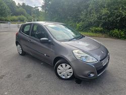 Grey Used 2009 Renault Clio II Extreme Hatchback | £1,895 (Good price)