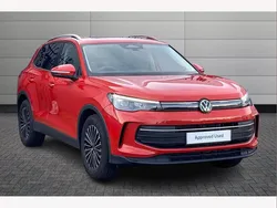 Red Used 2025 VW Tiguan Match SUV | £30,997 (Good price)