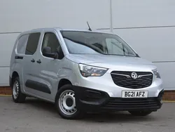 Gris aluminium Used 2021 Vauxhall Combo Edition MPV | £10,950 (Fair price)
