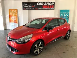 Red Used 2014 Renault Clio IV Dynamique Hatchback | £4,999 (A bit pricey)