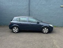 Blue Used 2010 Vauxhall Astra Active Hatchback | £950 (Super price)