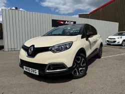 Cream black Used 2016 Renault Captur Dynamique SUV | £4,795 (Fair price)