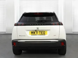 White Used 2021 Peugeot e-2008 Premium SUV | £14,853 (Fair price)