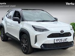 Used 2025 Toyota Yaris Hybrid Sport Estate | £26,780 (Good price)