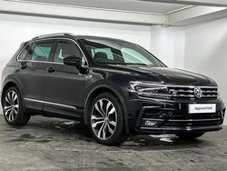 Black Used 2020 VW Tiguan R-line SUV | £25,995 (Fair price)