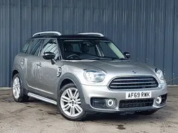 Silver Used 2019 Mini Cooper Countryman Exclusive SUV | £18,298 (Fair price)