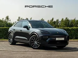 Volcano grey metallic New 2025 Porsche Macan SUV | £89,990 (Expensive)