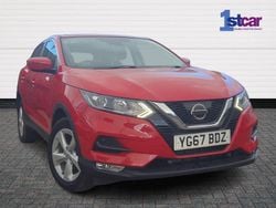 Red Used 2017 Nissan Qashqai Acenta SUV | £8,489 (Good price)