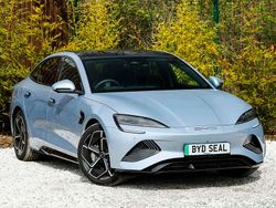 Blue New 2025 BYD Seal Sedan | £46,195 (Fair price)