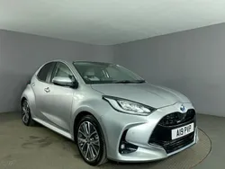 Silver Used 2023 Toyota Yaris Hybrid Hatchback | £19,999 (Fair price)