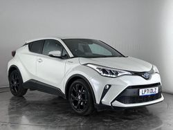 White Used 2022 Toyota C-HR Design SUV | £18,300 (Fair price)