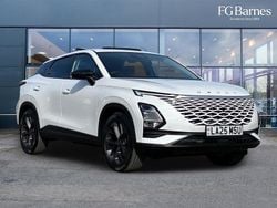 White Used 2025 Omoda 5 SUV | £22,099 (Good price)