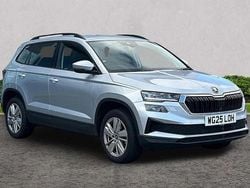 Brilliant silver metallic Used 2025 Skoda Karoq SE SUV | £24,384 (Expensive)