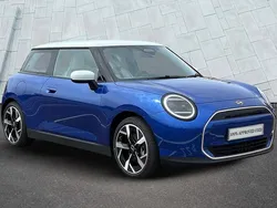 Blue Used 2024 Mini Cooper Exclusive Hatchback | £26,000
