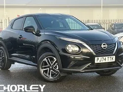 Pearl black Used 2024 Nissan Juke N-Connecta SUV | £21,186 (Fair price)