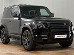Black Used 2025 Land Rover Defender SE Dynamic SUV | £61,500 (Super price)