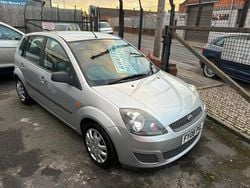 Silver Used 2008 Ford Fiesta Style Hatchback | £2,295 (A bit pricey)