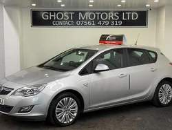 Silver Used 2011 Vauxhall Astra Excite Hatchback | £2,350 (Fair price)