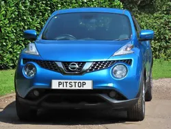Vivid blue Used 2019 Nissan Juke Tekna SUV | £11,200 (Fair price)